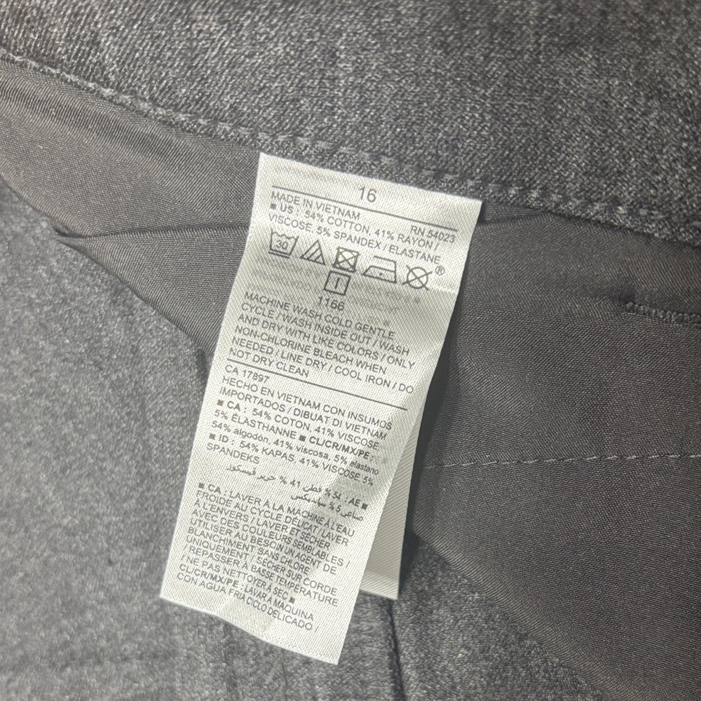 Women’s High Rise Pixie Pants - Picture 4 of 7